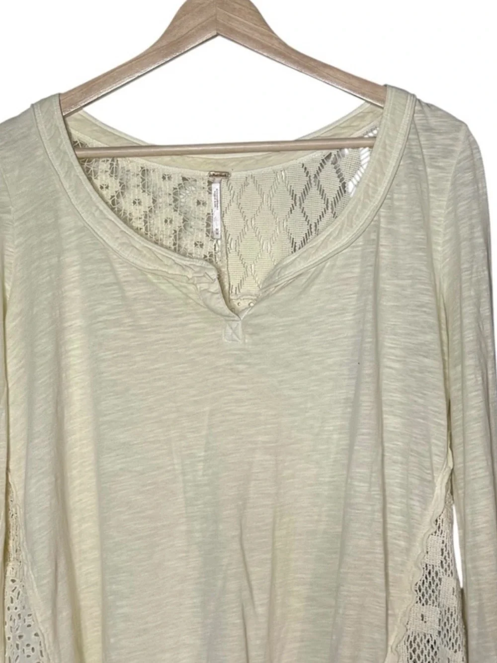 Free People Patchwork Crochet Lace Back Long Sleeve Top Size L Boho Ivory beach